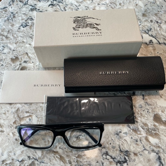 Burberry Other - EUC Men’s Burberry prescription glasses